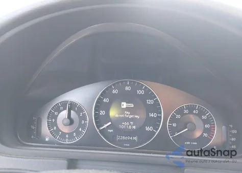 2005 Mercedes-Benz Clk 320 from USA, damaged, VIN WDBTJ65J25F128841